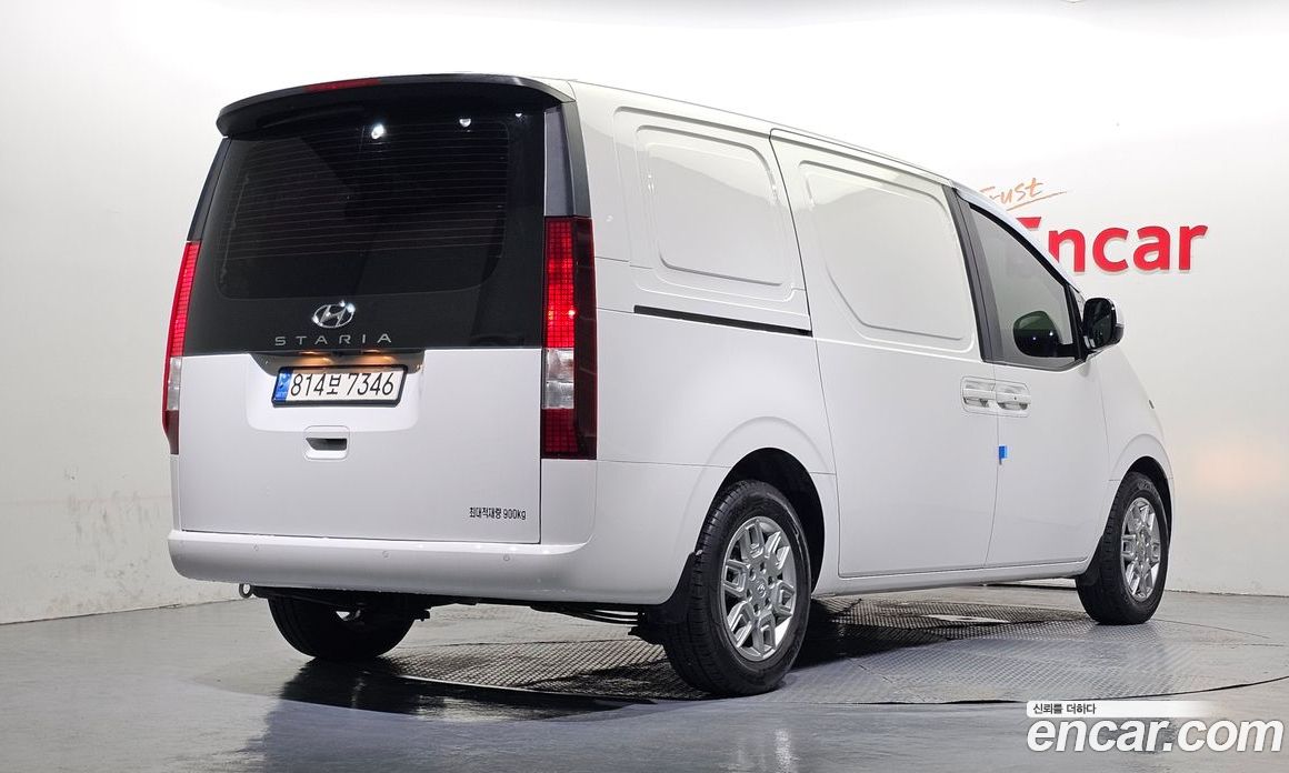 Hyundai Staria фото 2