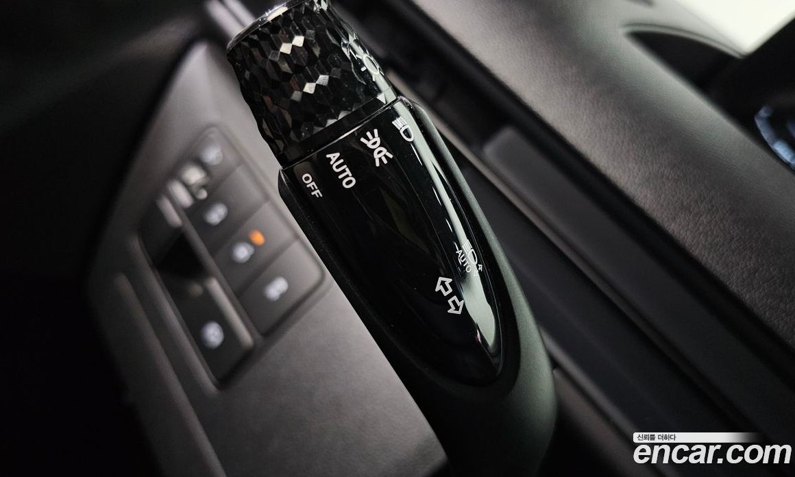 Hyundai Staria фото 17