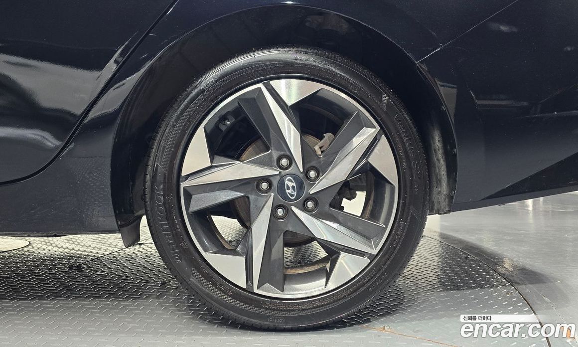 Hyundai Avante (CN7) фото 21