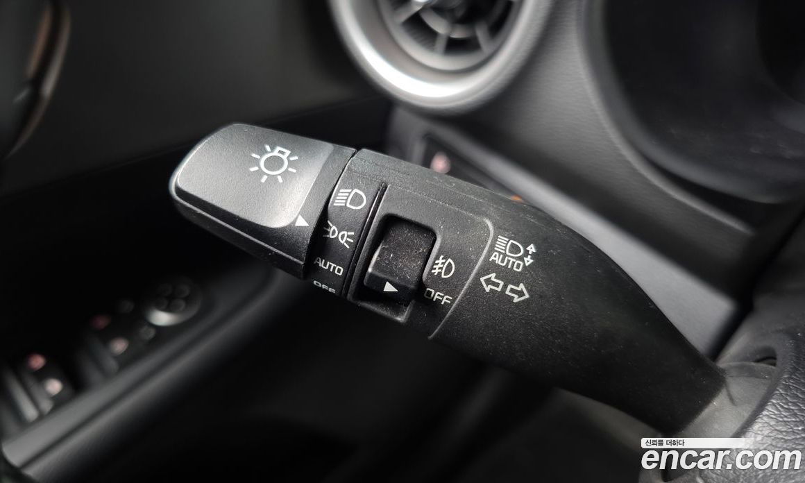 Kia K3 2nd Gen фото 28