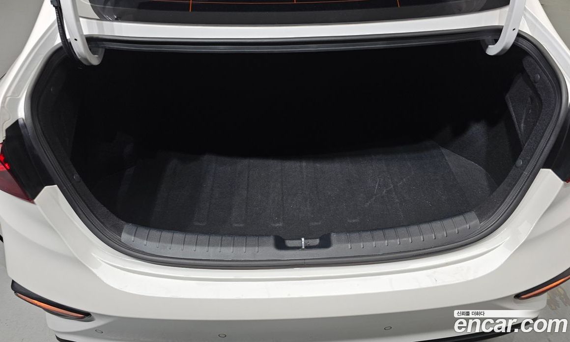 Kia K3 2nd Gen фото 30