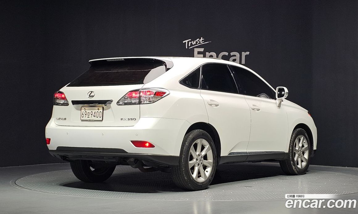 Lexus RX350 фото 2