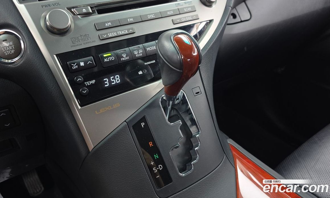 Lexus RX350 фото 9
