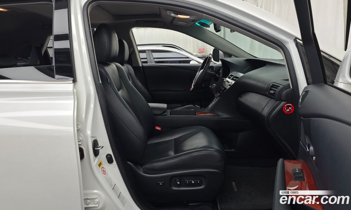 Lexus RX350 фото 11