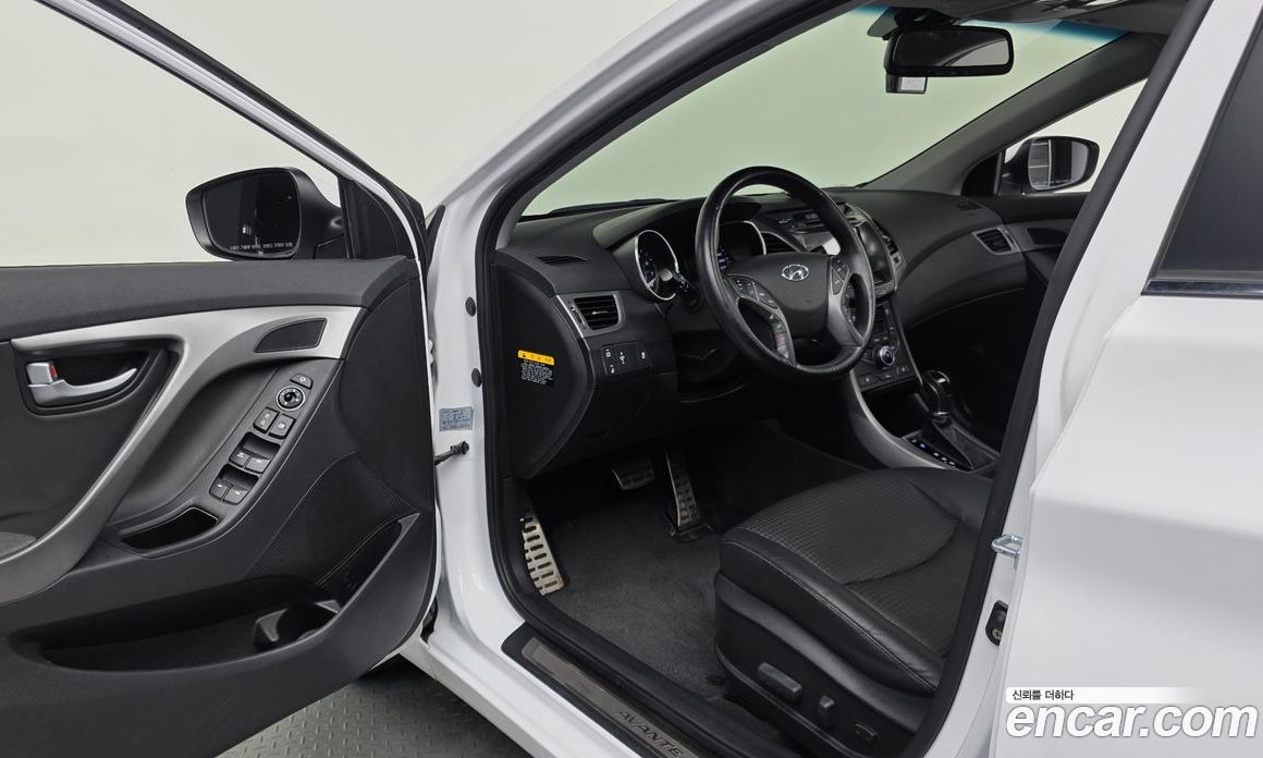 Hyundai The New Avante фото 10