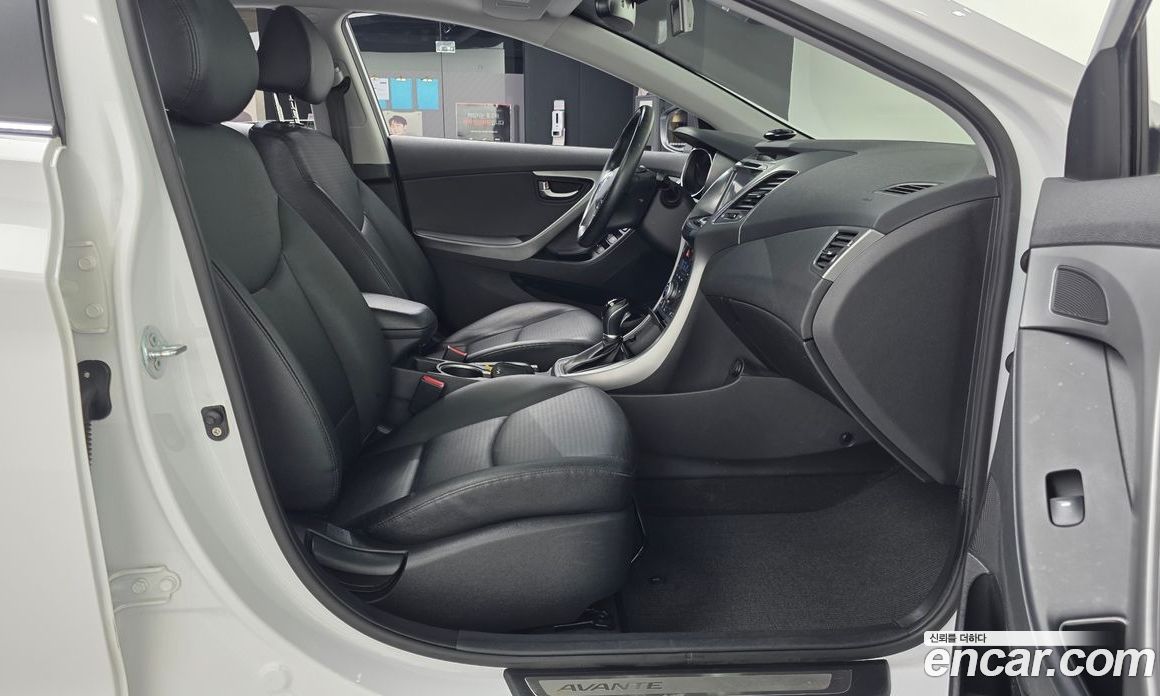 Hyundai The New Avante фото 12