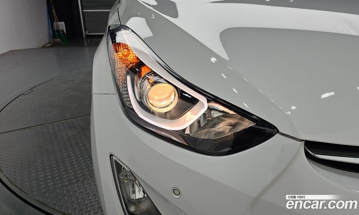 Hyundai The New Avante фото 22