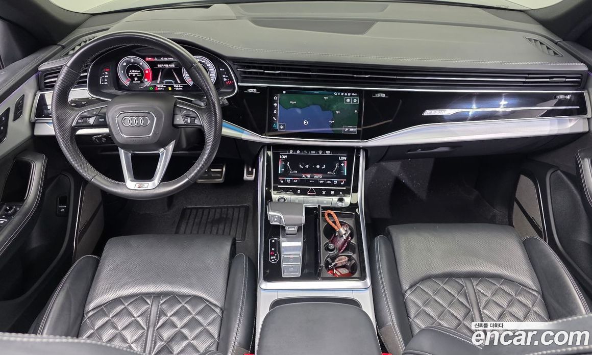 Audi Q8 (4M) фото 7