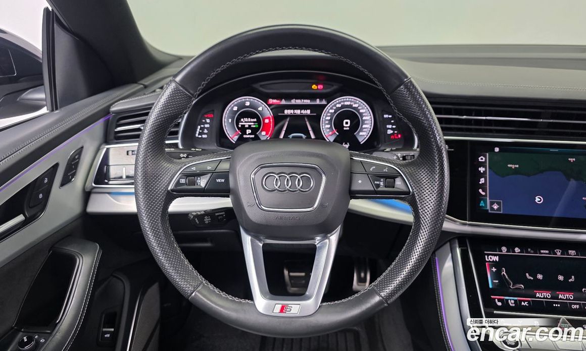 Audi Q8 (4M) фото 13