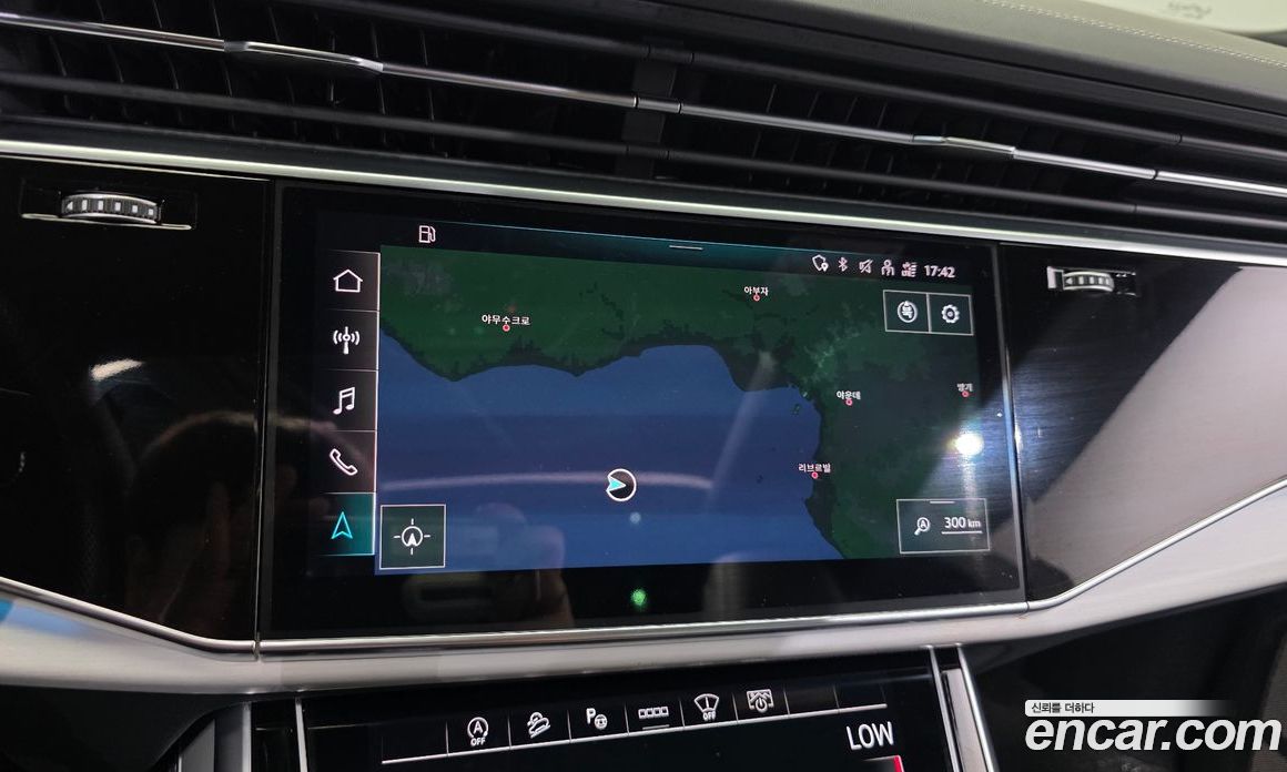 Audi Q8 (4M) фото 14