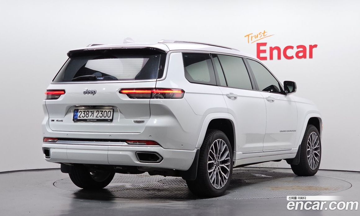 Jeep Grand Cherokee (WL) фото 2
