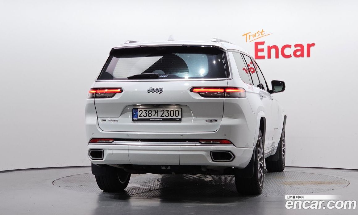 Jeep Grand Cherokee (WL) фото 4