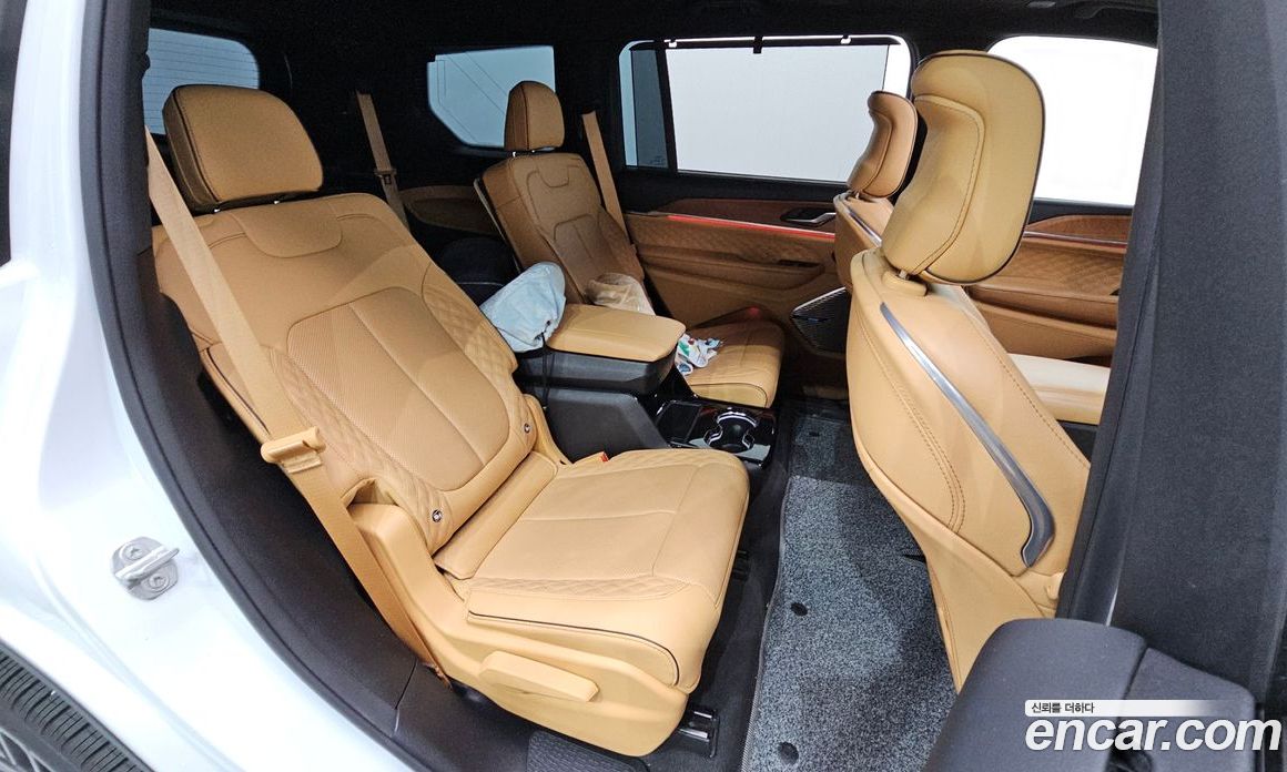 Jeep Grand Cherokee (WL) фото 11