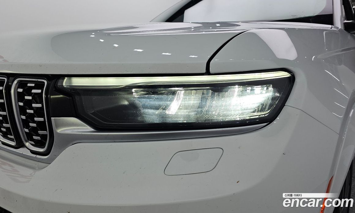 Jeep Grand Cherokee (WL) фото 22