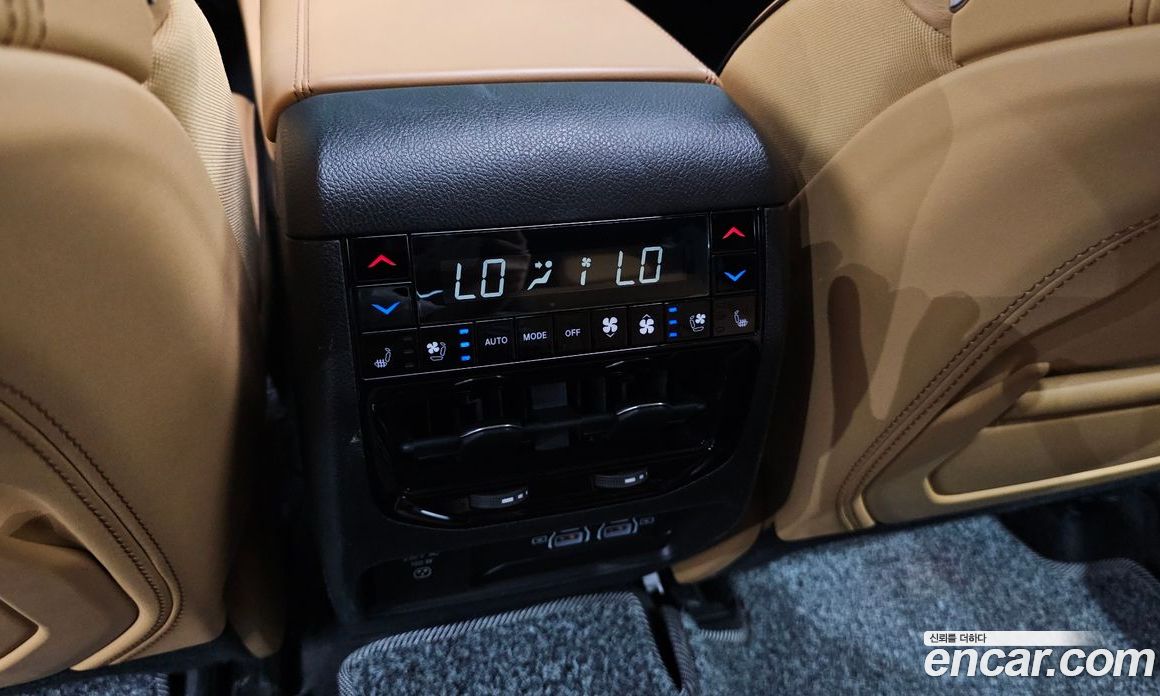 Jeep Grand Cherokee (WL) фото 28