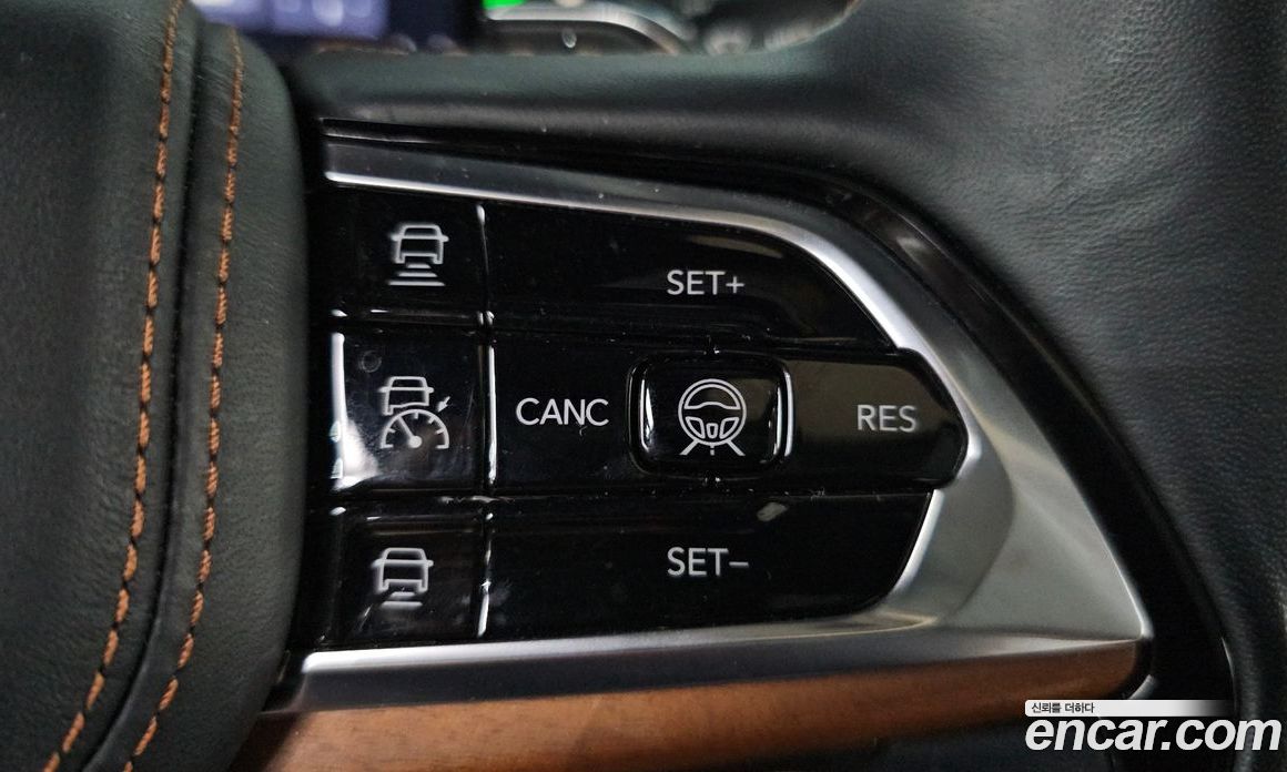 Jeep Grand Cherokee (WL) фото 34