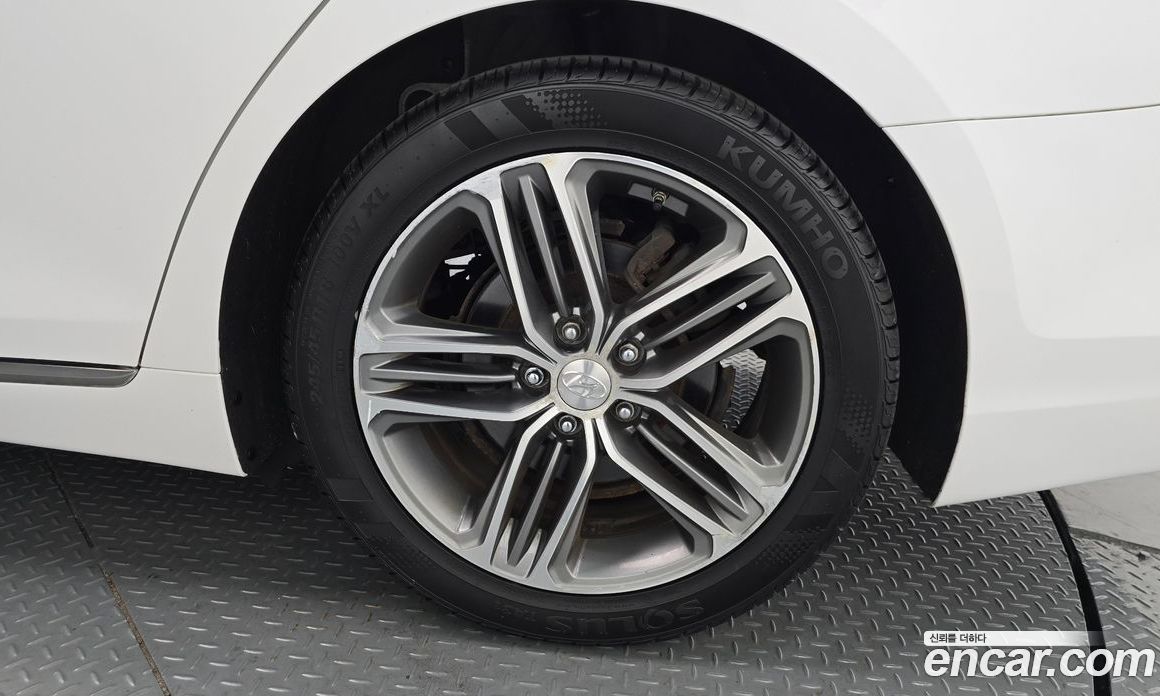 Hyundai Grandeur (IG) 6th Gen фото 5