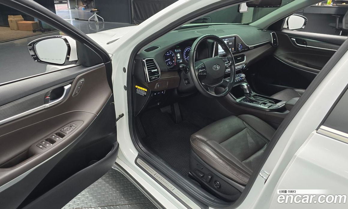 Hyundai Grandeur (IG) 6th Gen фото 10