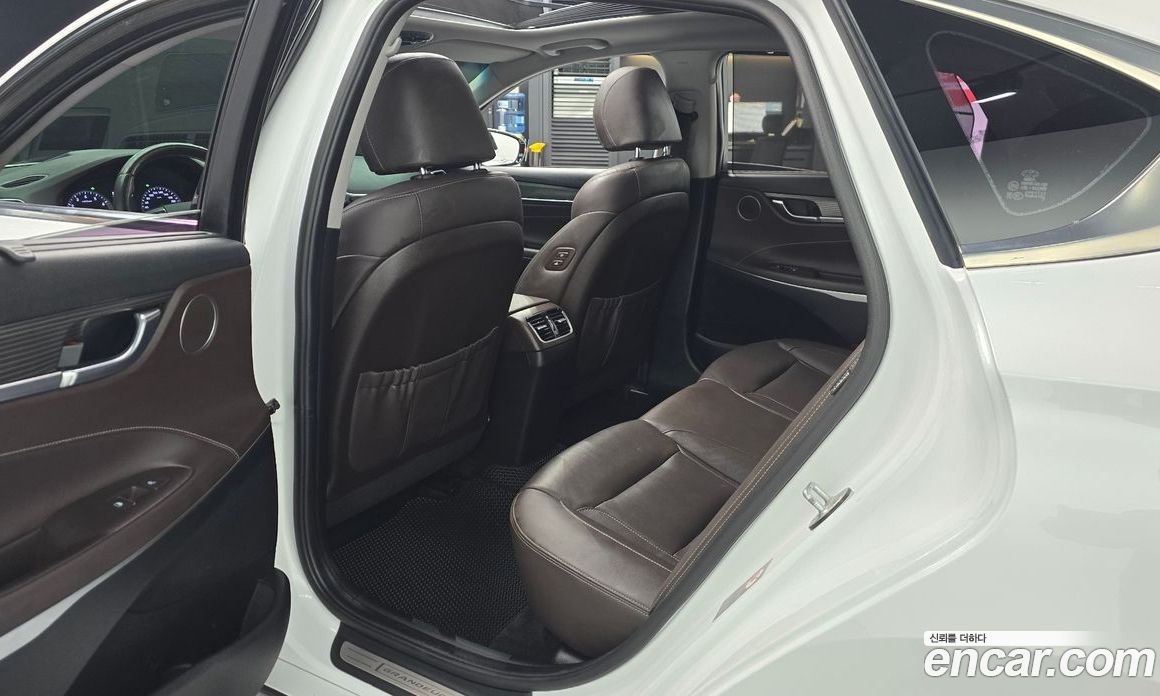 Hyundai Grandeur (IG) 6th Gen фото 11