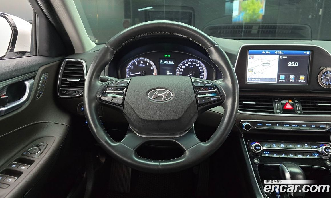 Hyundai Grandeur (IG) 6th Gen фото 12