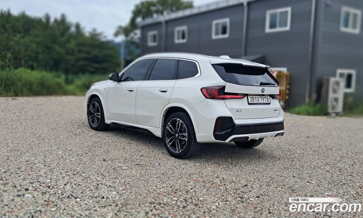 BMW X1 (U11) фото 6