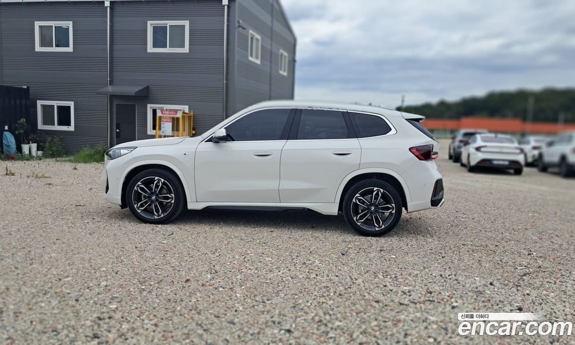 BMW X1 (U11) фото 7