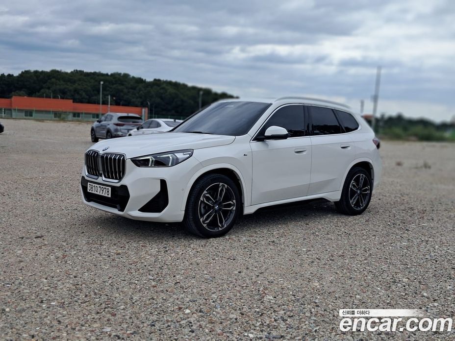 BMW X1 (U11) фото 8