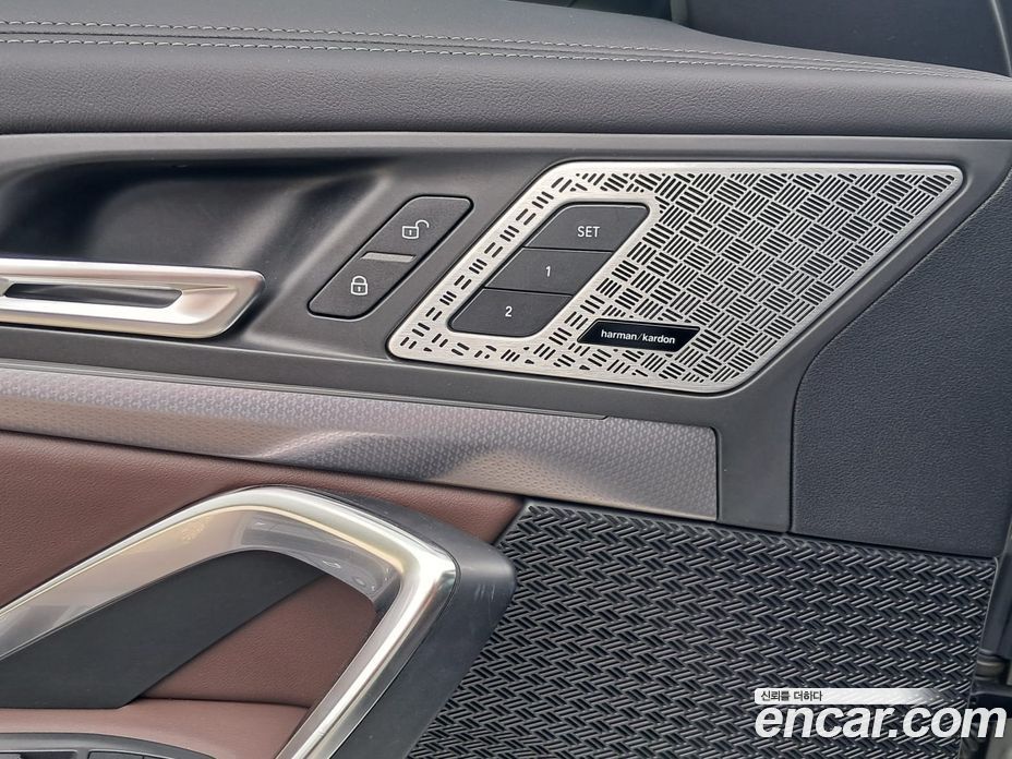 BMW X1 (U11) фото 15