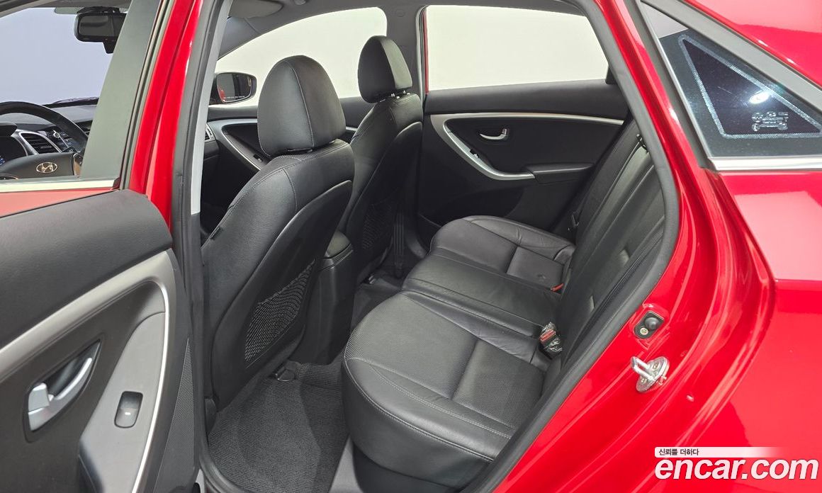 Hyundai i30 2nd Gen фото 11