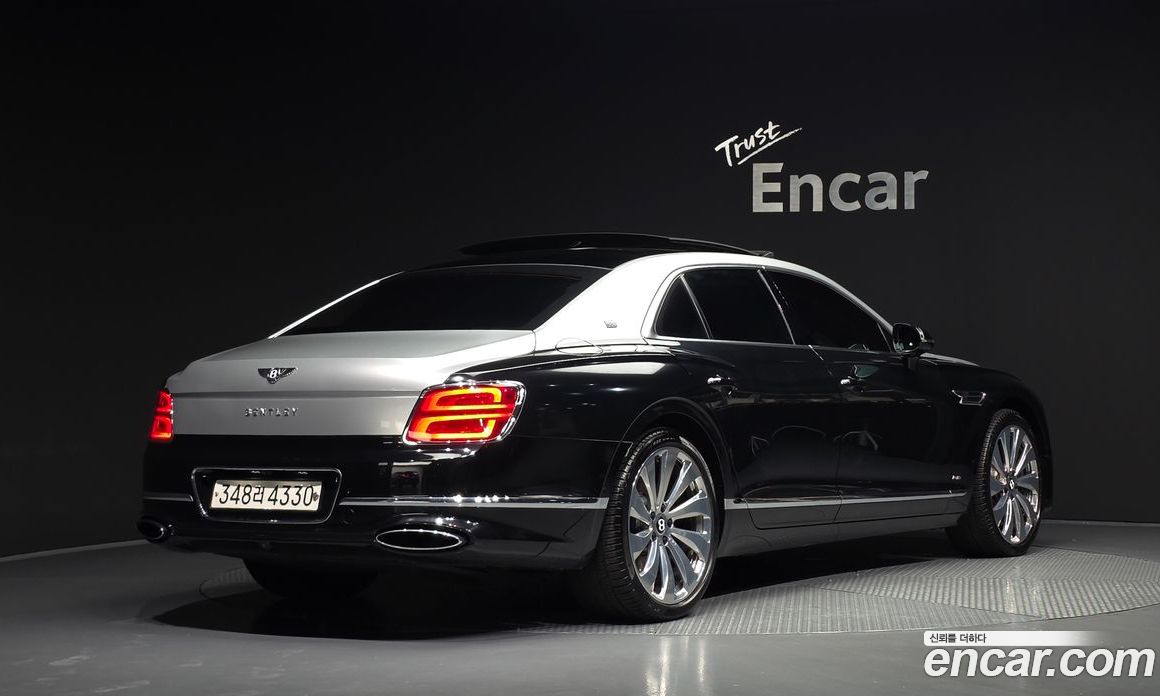 Bentley Flying Spur 3rd Gen фото 2