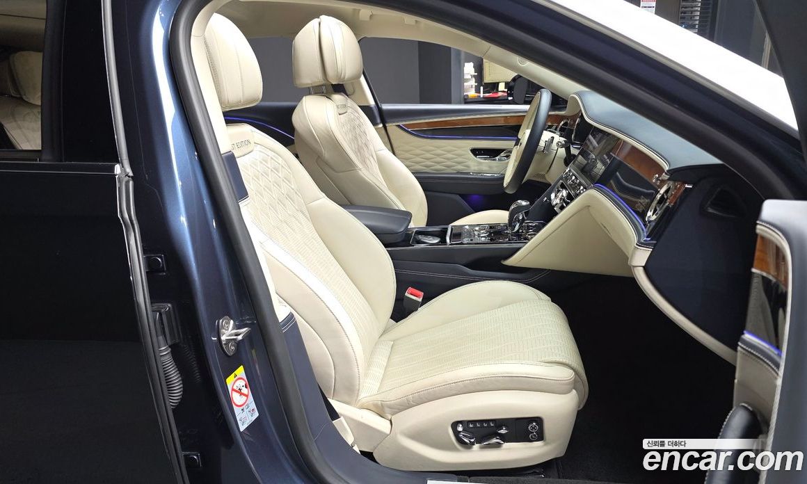 Bentley Flying Spur 3rd Gen фото 11