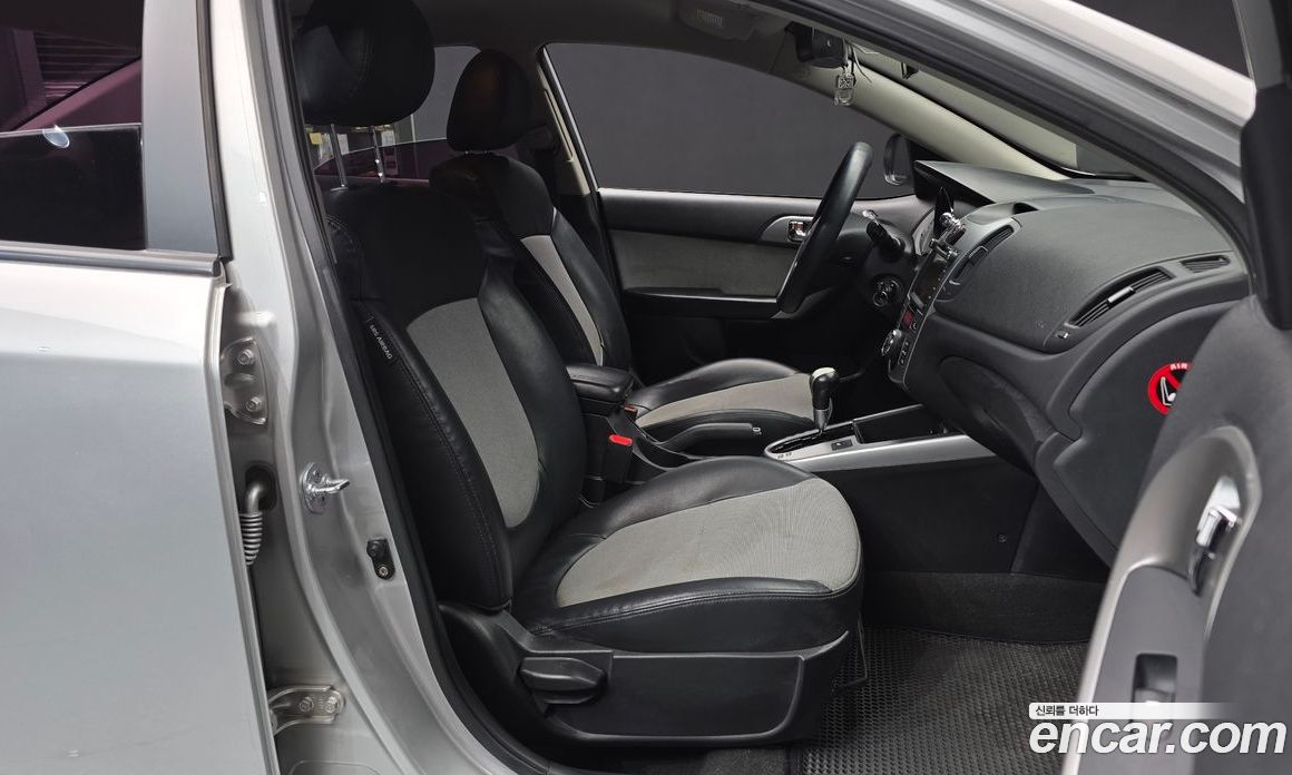 Kia Forte фото 11