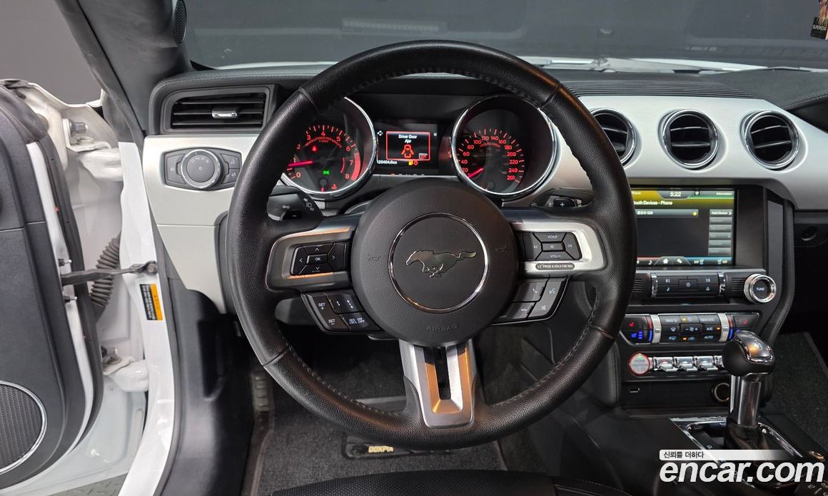 Ford Mustang фото 14