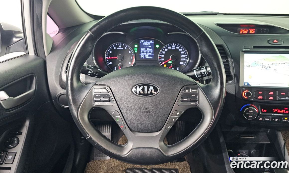 Kia K3 1st Gen фото 13
