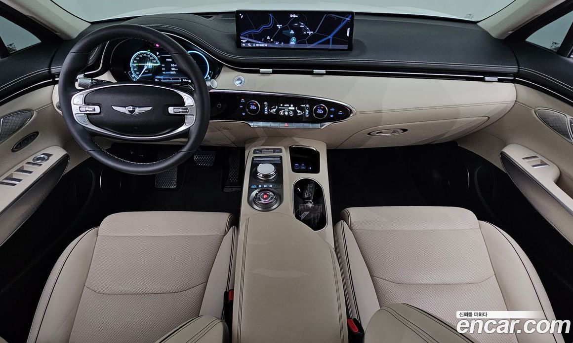 Genesis GV70 фото 7