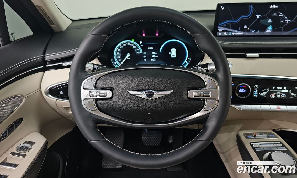 Genesis GV70 фото 13