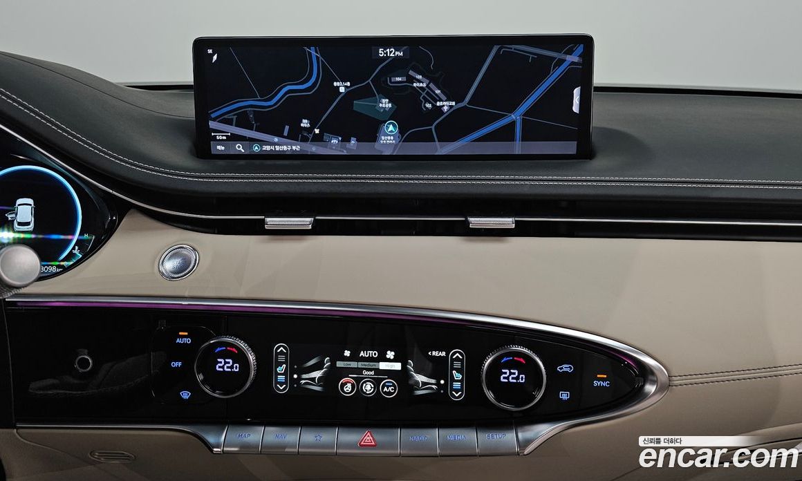 Genesis GV70 фото 14