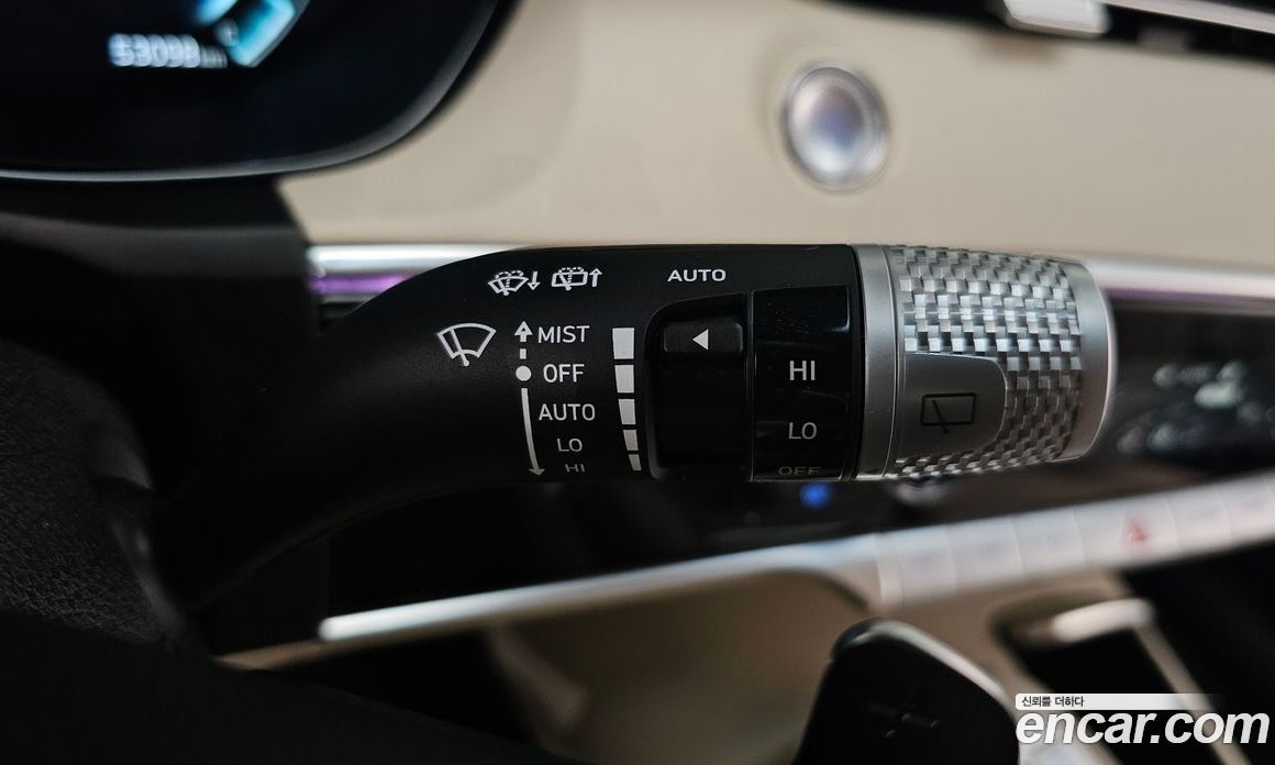 Genesis GV70 фото 18