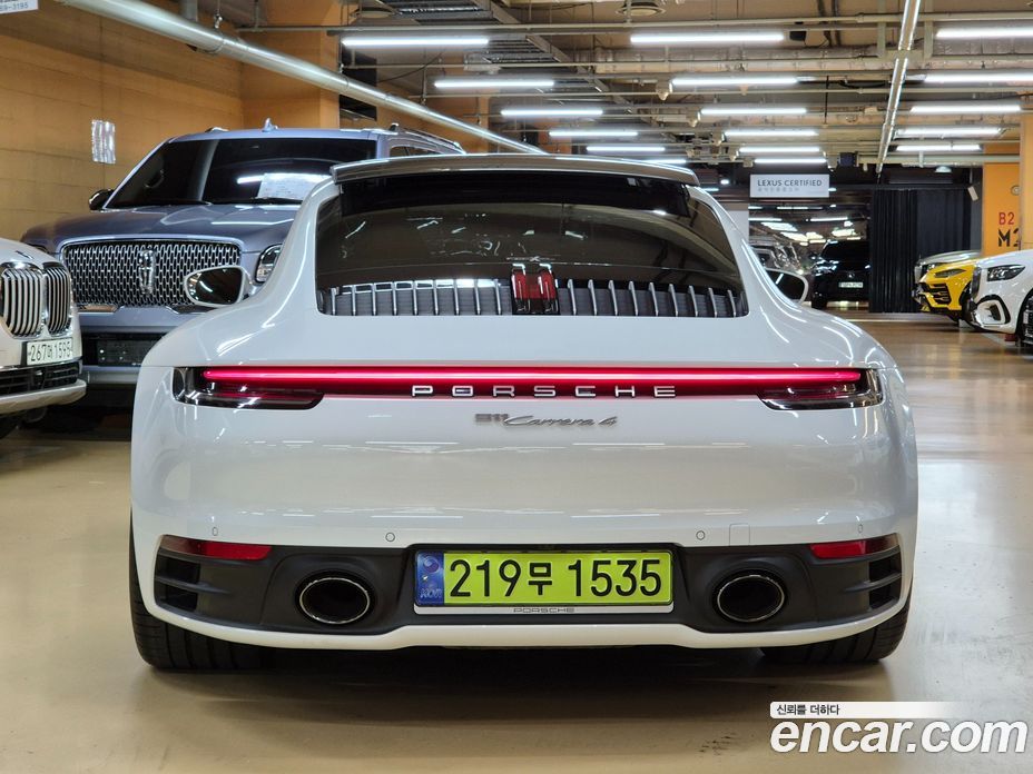 Porsche 911 (992) фото 4