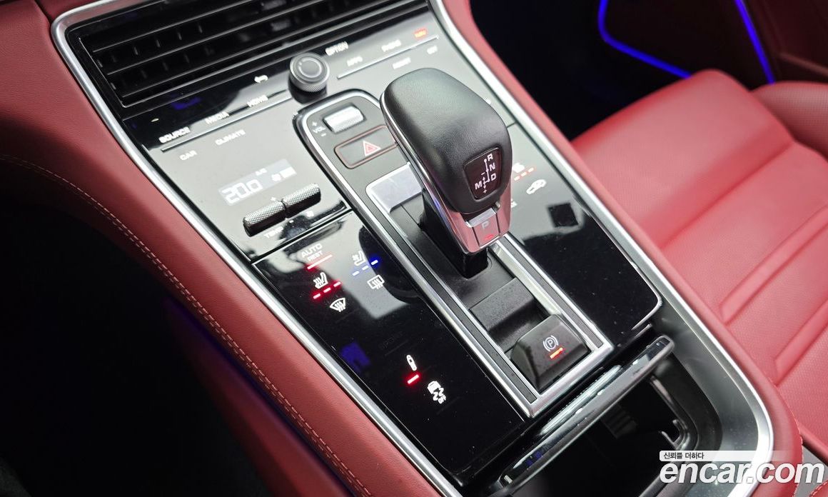 Porsche Panamera (971) фото 9