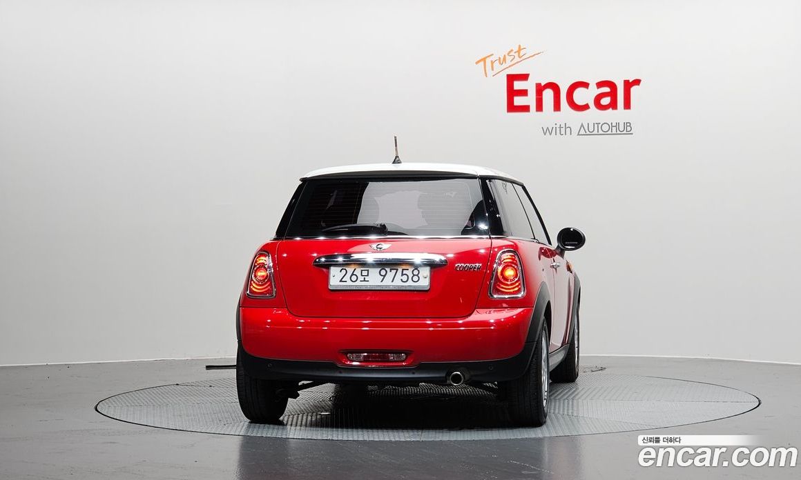 Mini Cooper фото 3