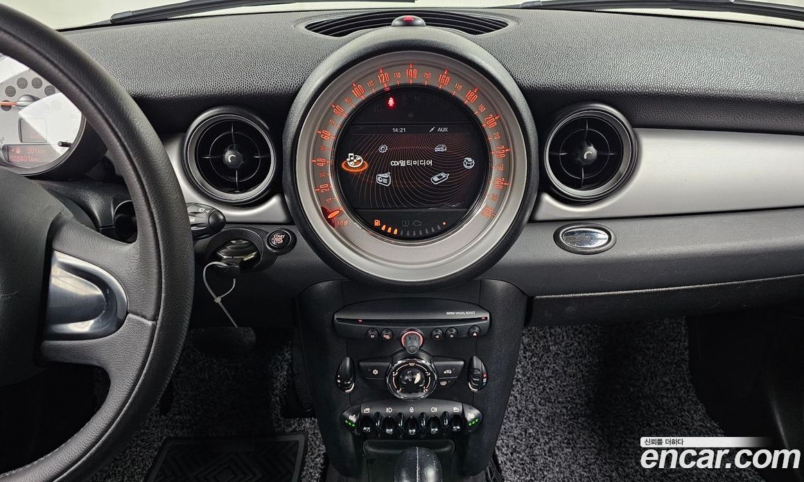 Mini Cooper фото 11