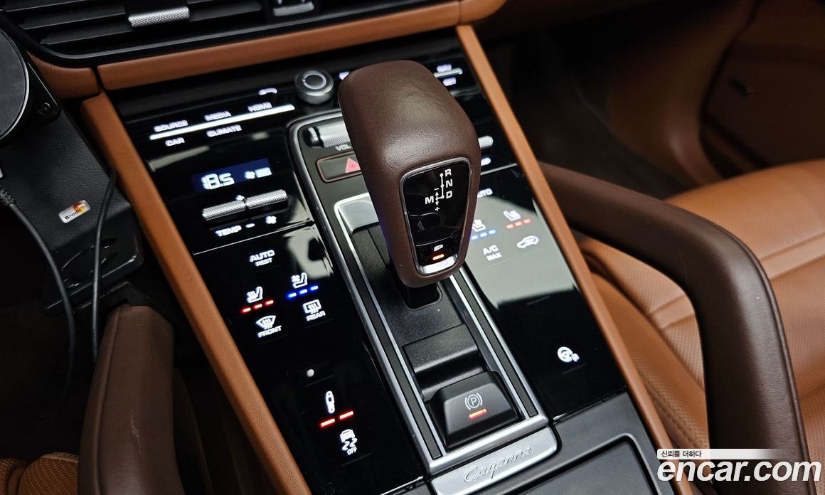Porsche Cayenne 3rd Gen фото 8