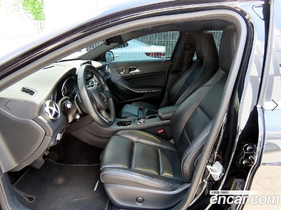 Mercedes-Benz GLA-Class X156 фото 5