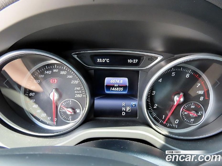 Mercedes-Benz GLA-Class X156 фото 9