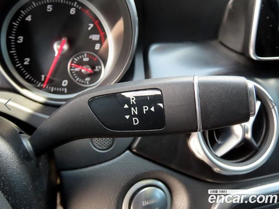 Mercedes-Benz GLA-Class X156 фото 10