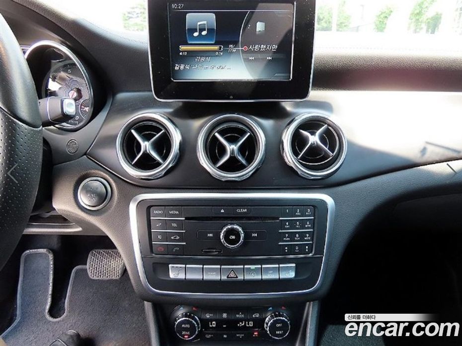 Mercedes-Benz GLA-Class X156 фото 13