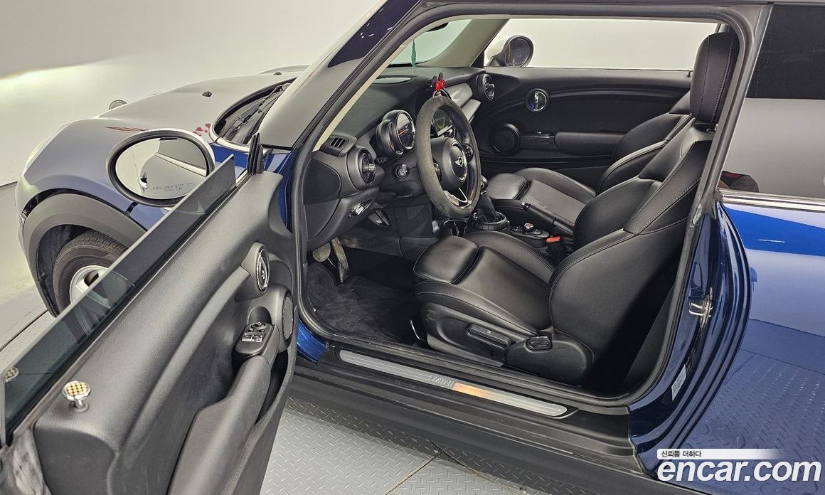 Mini Cooper D фото 9