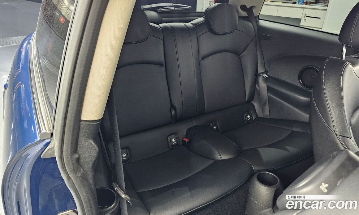 Mini Cooper D фото 10