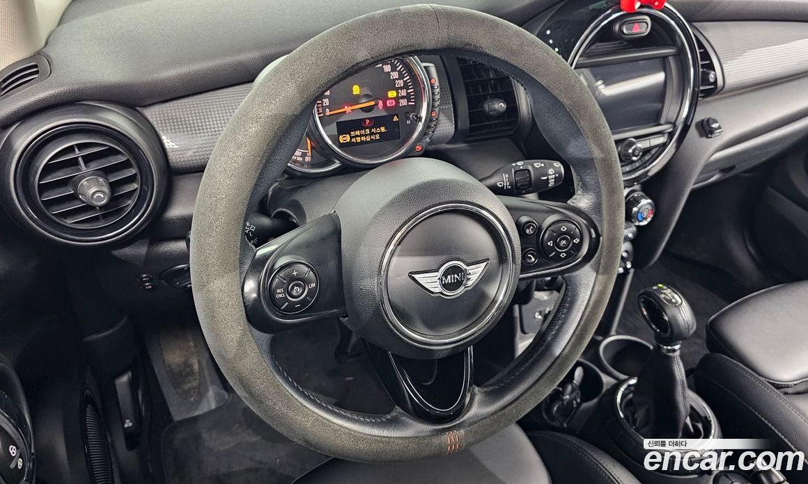 Mini Cooper D фото 12